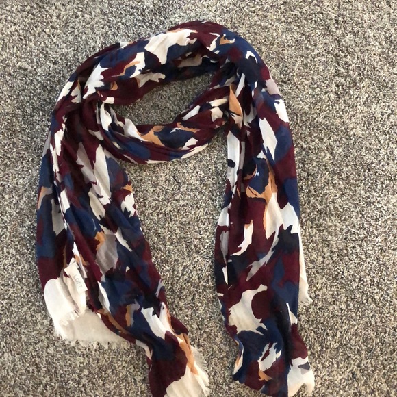 LOFT Accessories - LOFT scarf